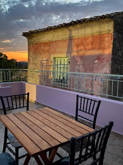 Вилла Siora Nina Charming Stone House Near Agios Gordios Sinarades Экстерьер фото